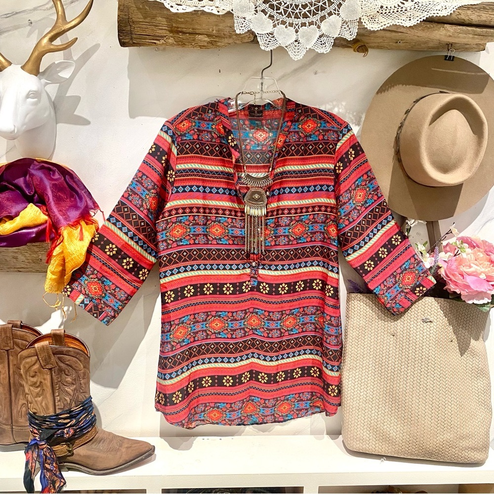 Aztec vibe boho blouse/tunic w southwestern country vibe